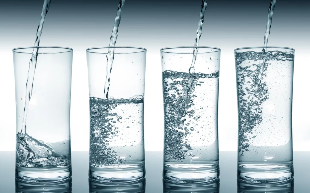 Acqua frizzante: i falsi miti da sfatare