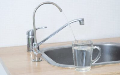 Come l’acqua dura rovina le pentole e i piani cottura